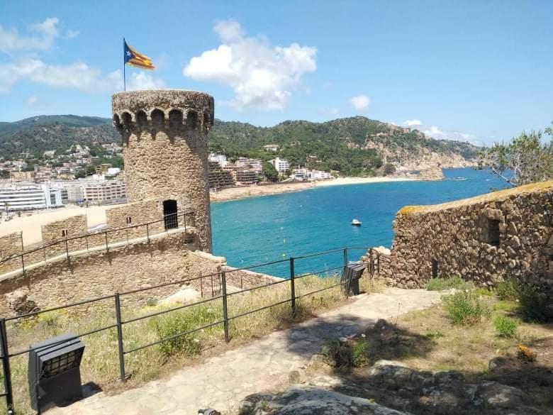 Hostal Sant Jordi Tossa de Mar Zewnętrze zdjęcie