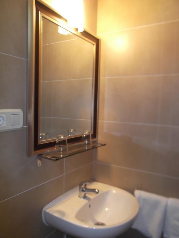 Hostal Sant Jordi Tossa de Mar Pokój zdjęcie